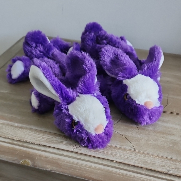 Ice Skates blade Cover In Plushy  Purple Bunny - Picture 2 of 6